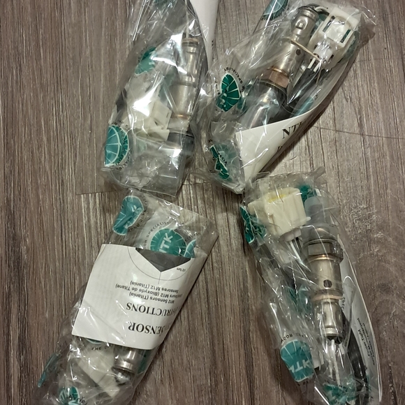 NTK 23162 Oxygen Sensors Lot Of (4) New In Box - Picture 4 of 13